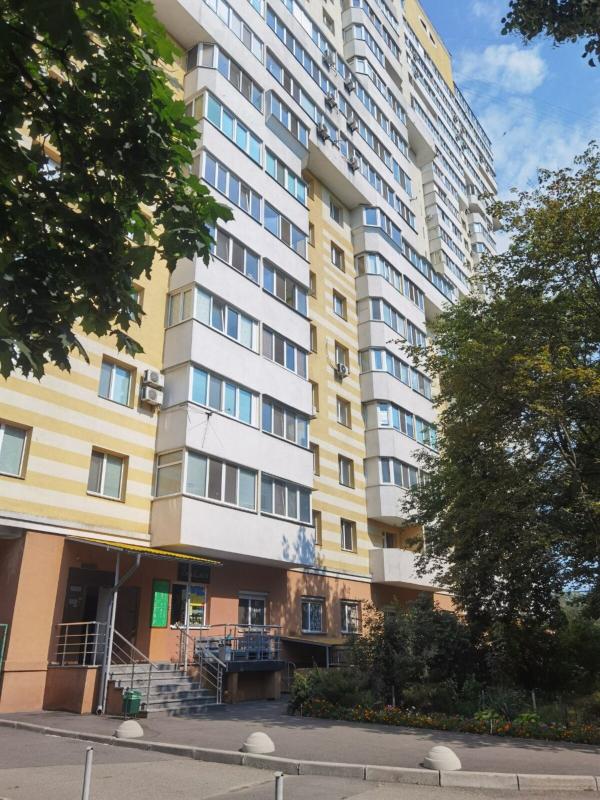 Долгосрочная аренда 1 комнатной квартиры Генерала Наумова ул. 66