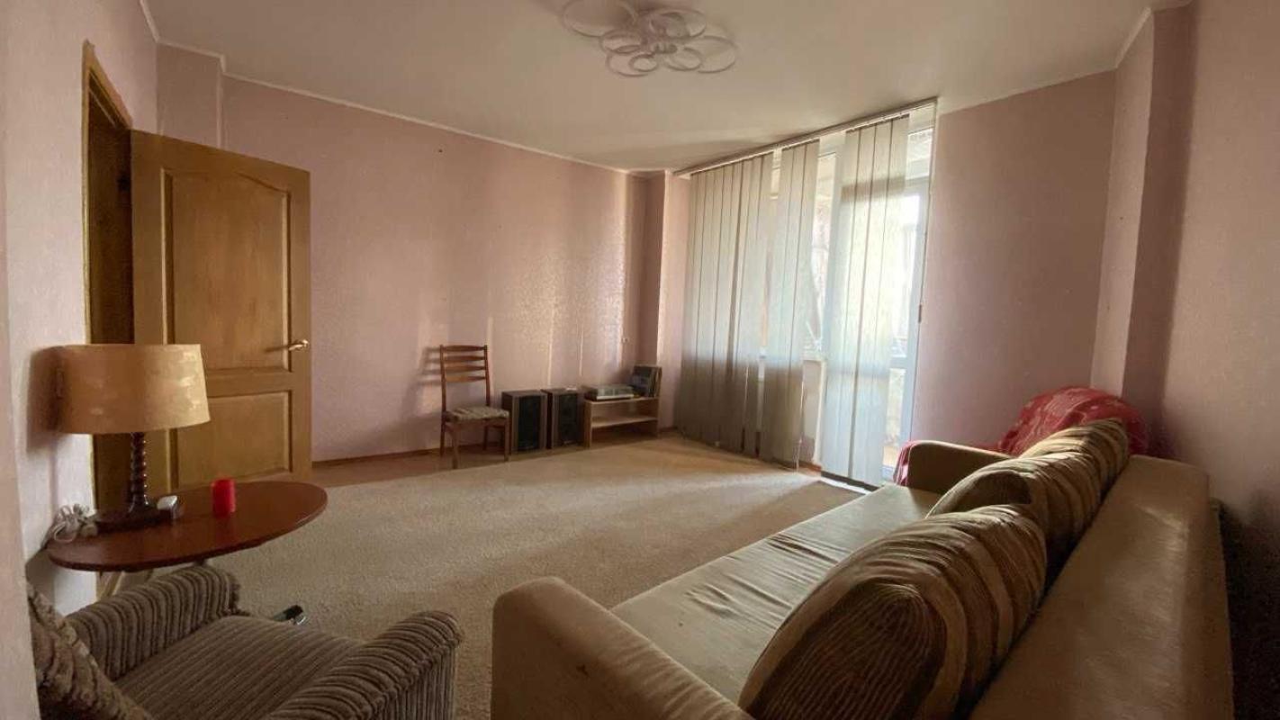 Long term rent 2 bedroom-(s) apartment Heroyiv Nebesnoyi Sotni maidan 14/1