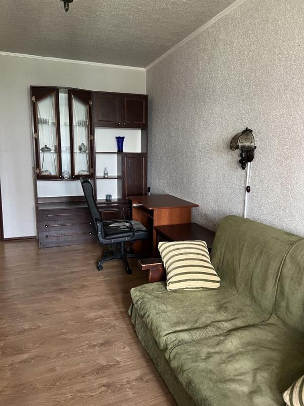 Long term rent 1 bedroom-(s) apartment Liudviga Svobody Avenue 24
