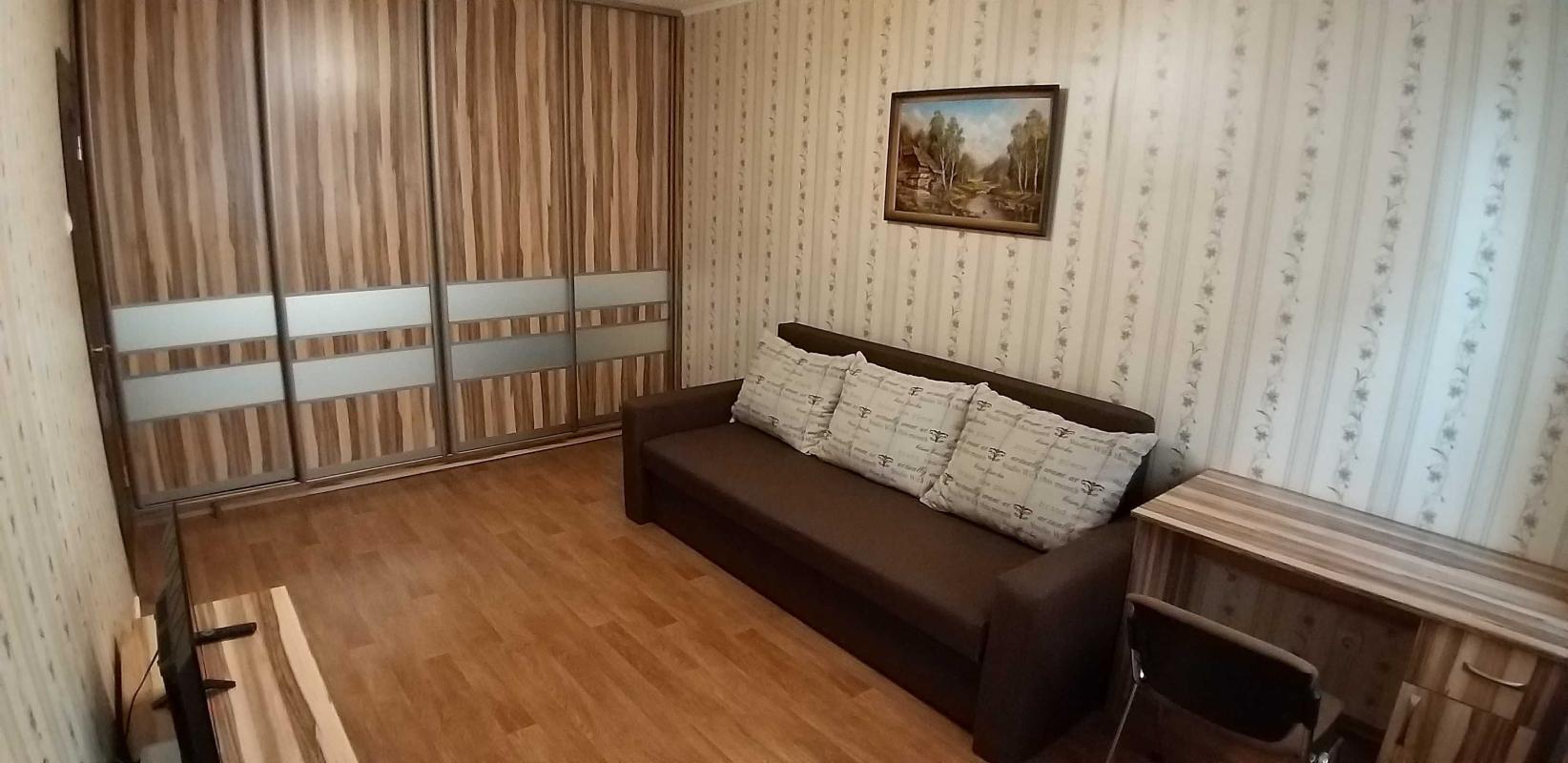 Long term rent 1 bedroom-(s) apartment Sofii Rusovoi Street 3