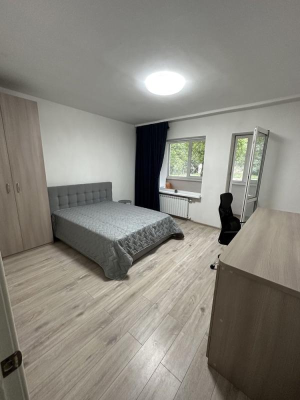 Long term rent 2 bedroom-(s) apartment Gareth Jones Street (Simi Khokhlovykh Street) 4