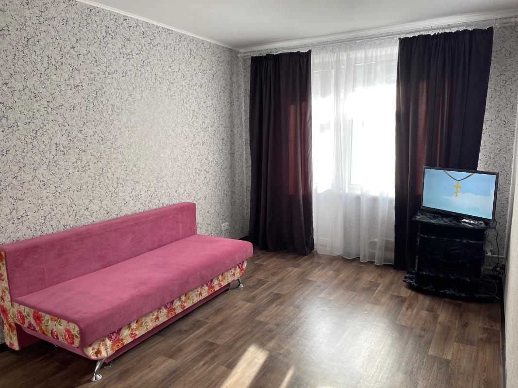 Long term rent 1 bedroom-(s) apartment Buchmy Street (Komandarma Uborevycha Street) 6а
