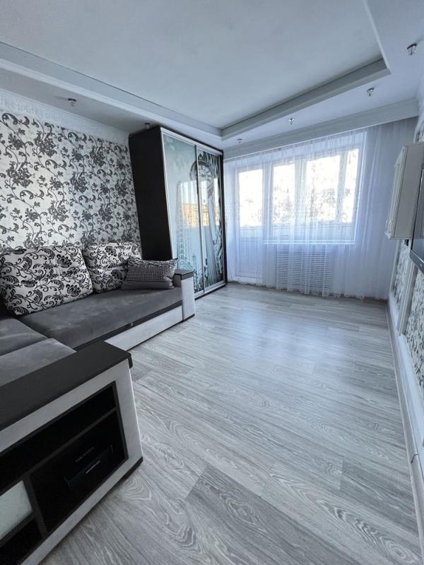 Long term rent 1 bedroom-(s) apartment Traktorobudivnykiv Avenue 118а