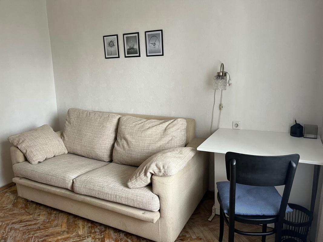 Long term rent 2 bedroom-(s) apartment Raisy Okipnoi Street 7