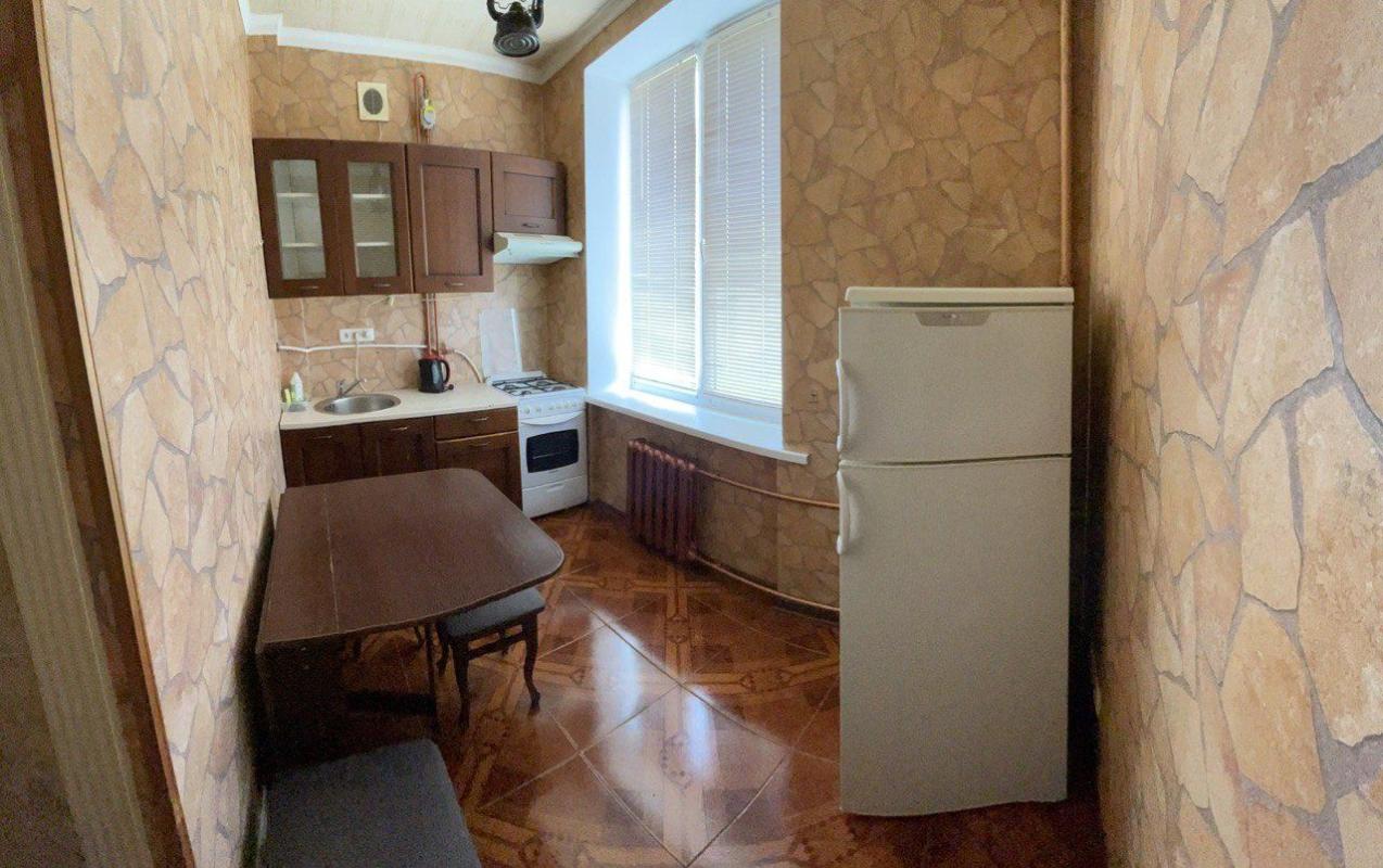 Long term rent 2 bedroom-(s) apartment Povitroflotskyi Avenue 20/1