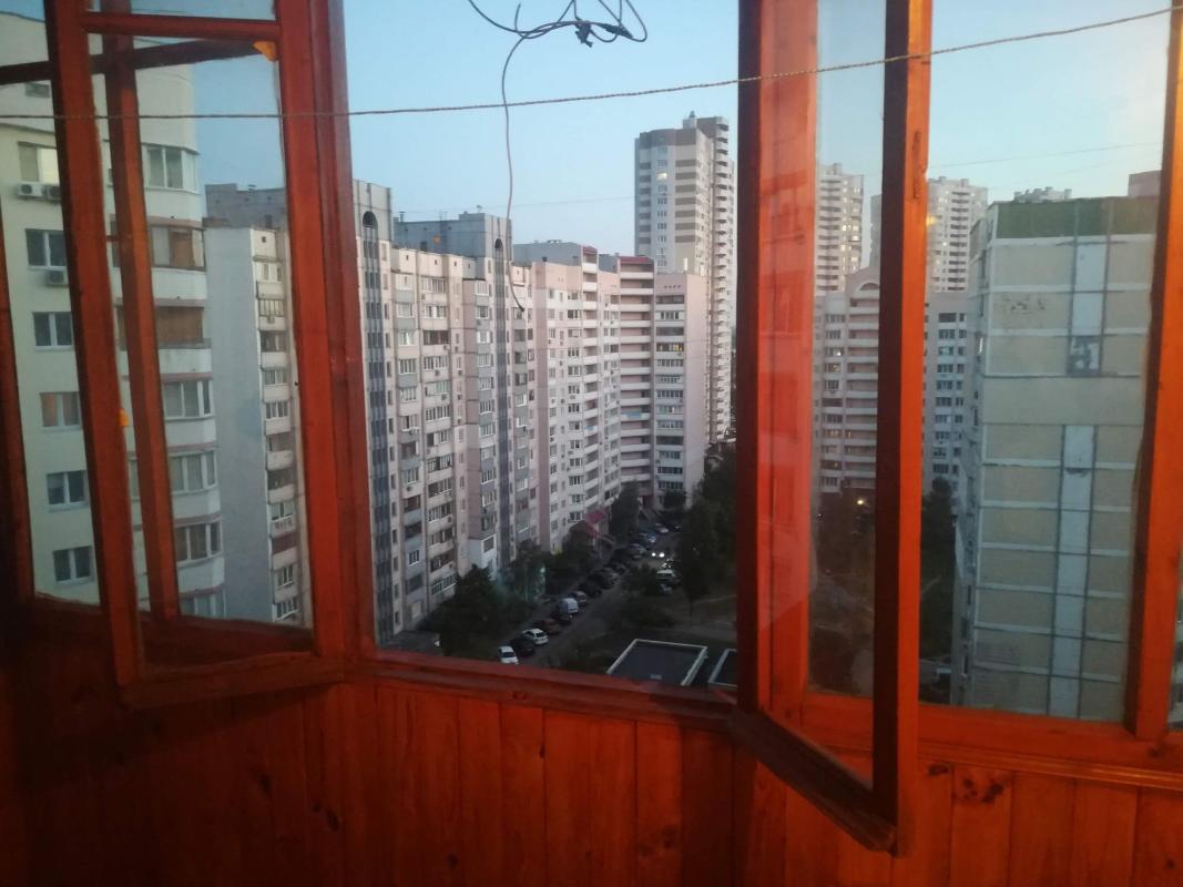 Sale 2 bedroom-(s) apartment 52 sq. m., Vyshniakivska Street 9