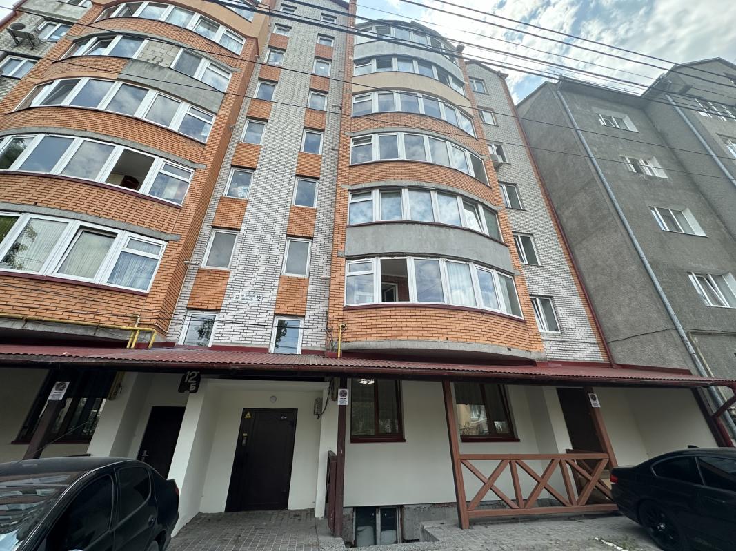 Продажа 2 комнатной квартиры 71.5 кв. м, За Рудкой пер.