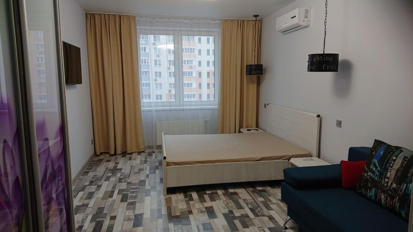 Sale 1 bedroom-(s) apartment 42 sq. m., Serhiya Danchenko street 30