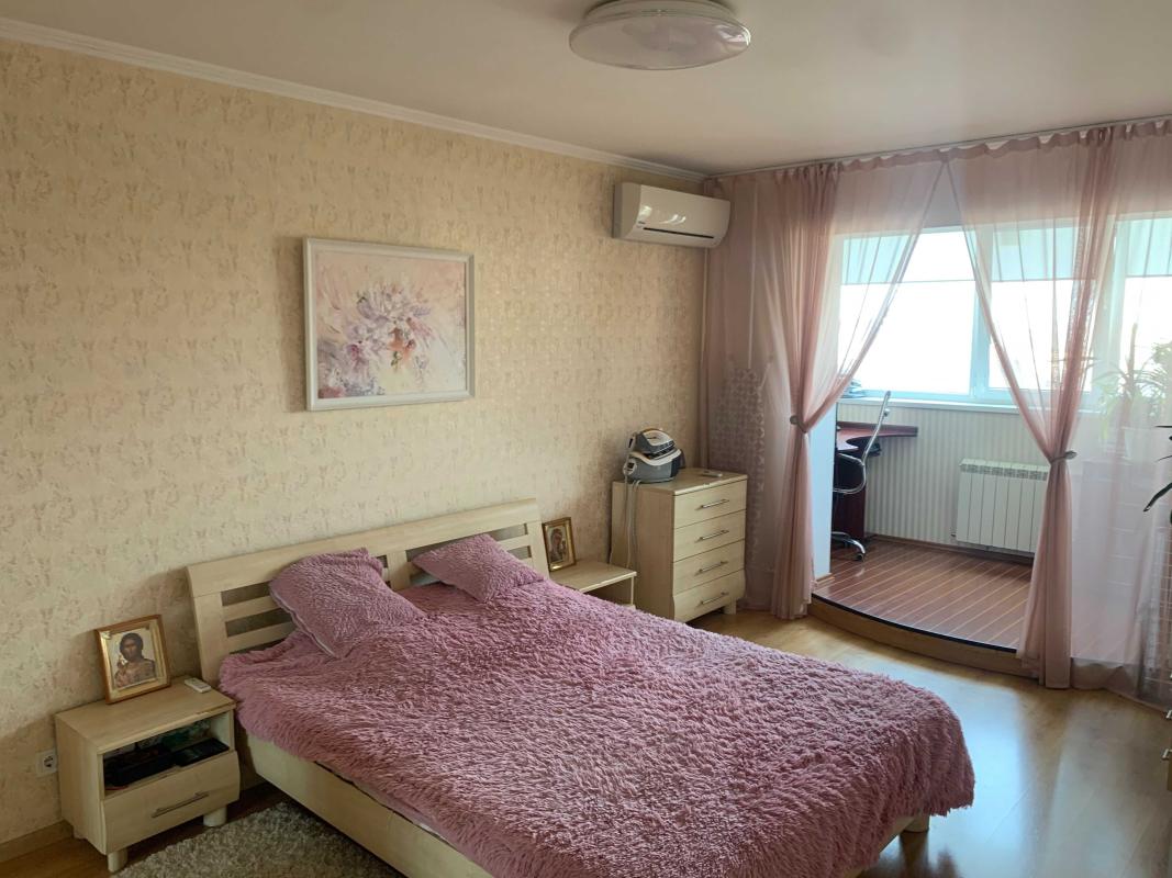 Продажа 2 комнатной квартиры 54 кв. м, Харьковское шоссе 172а