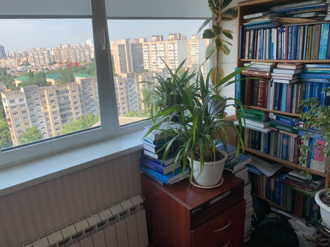 Sale 2 bedroom-(s) apartment 54 sq. m., Kharkivske Road 172а