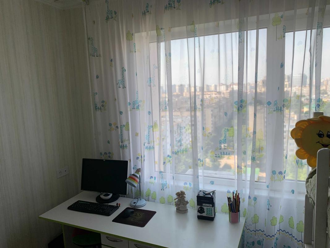 Sale 2 bedroom-(s) apartment 54 sq. m., Kharkivske Road 172а