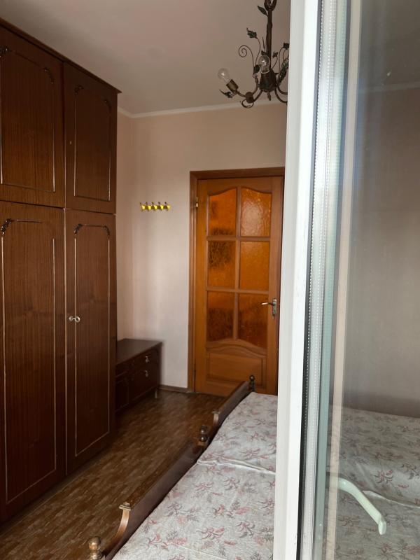 Long term rent 3 bedroom-(s) apartment Akademika Palladina Avenue 7/60