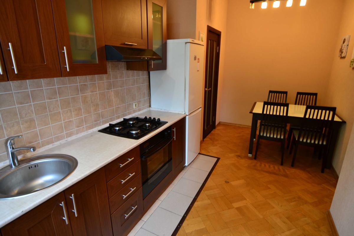 Long term rent 2 bedroom-(s) apartment Bratska Street 4
