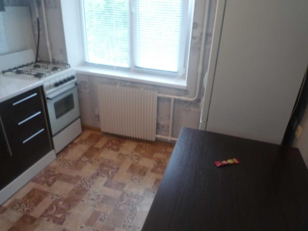 Long term rent 2 bedroom-(s) apartment Levko Lukianenko Street (Marshala Tymoshenka Street) 2Г