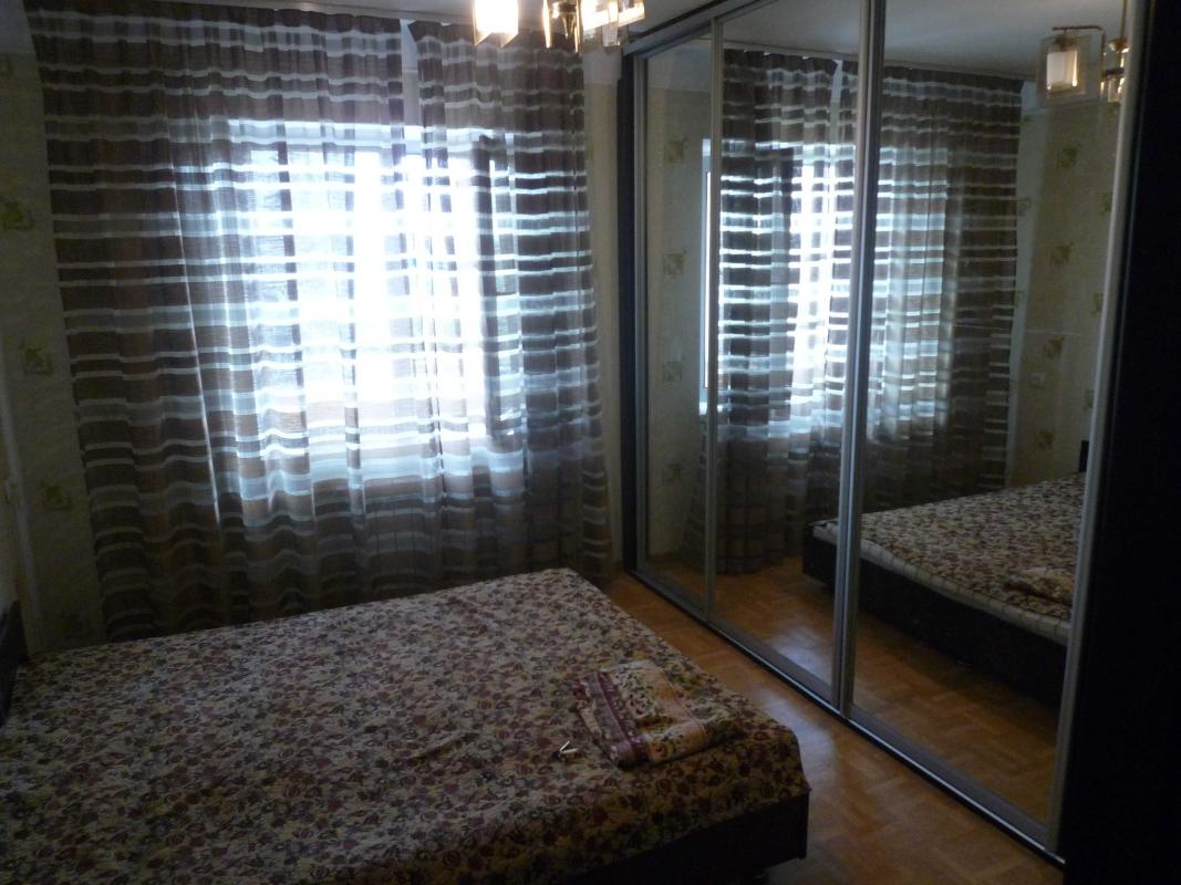 Long term rent 2 bedroom-(s) apartment Levko Lukianenko Street (Marshala Tymoshenka Street) 2Г
