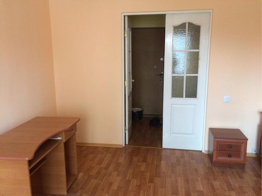 Долгосрочная аренда 2 комнатной квартиры Миропольская ул. 13