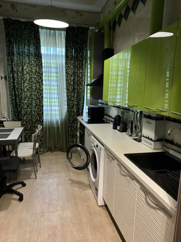Apartment for rent - Mykoly Vasylenka Street 1