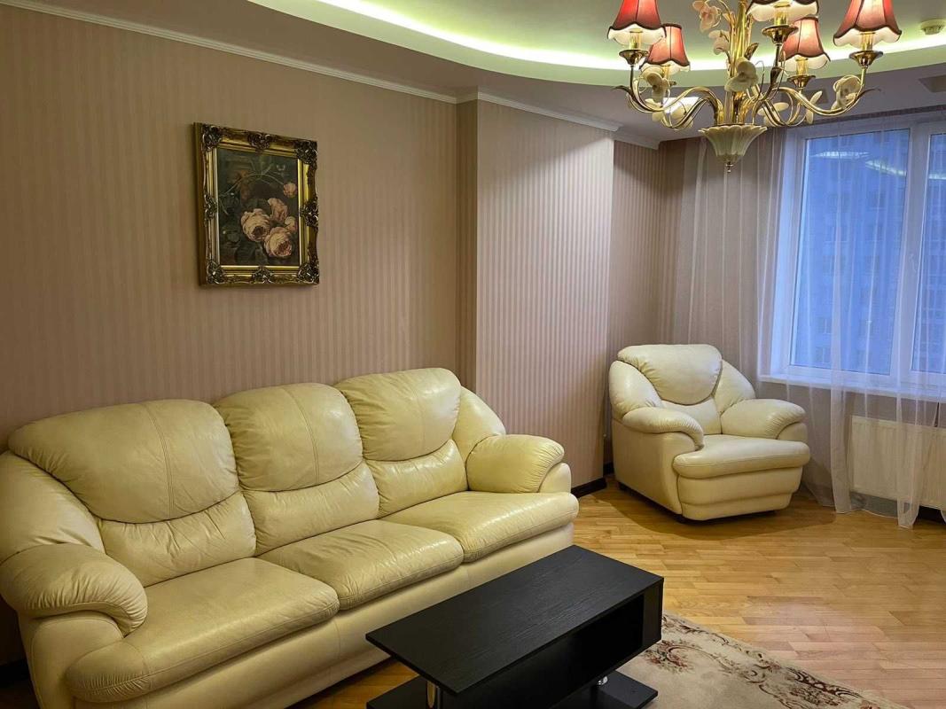 Долгосрочная аренда 2 комнатной квартиры Днепровская набережная 1
