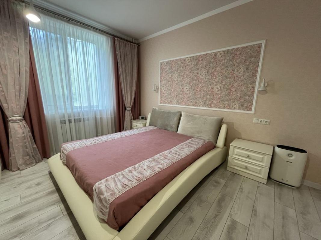 Sale 3 bedroom-(s) apartment 82 sq. m., Dzhokhara Dudayeva street (Iskrivska Street) 5