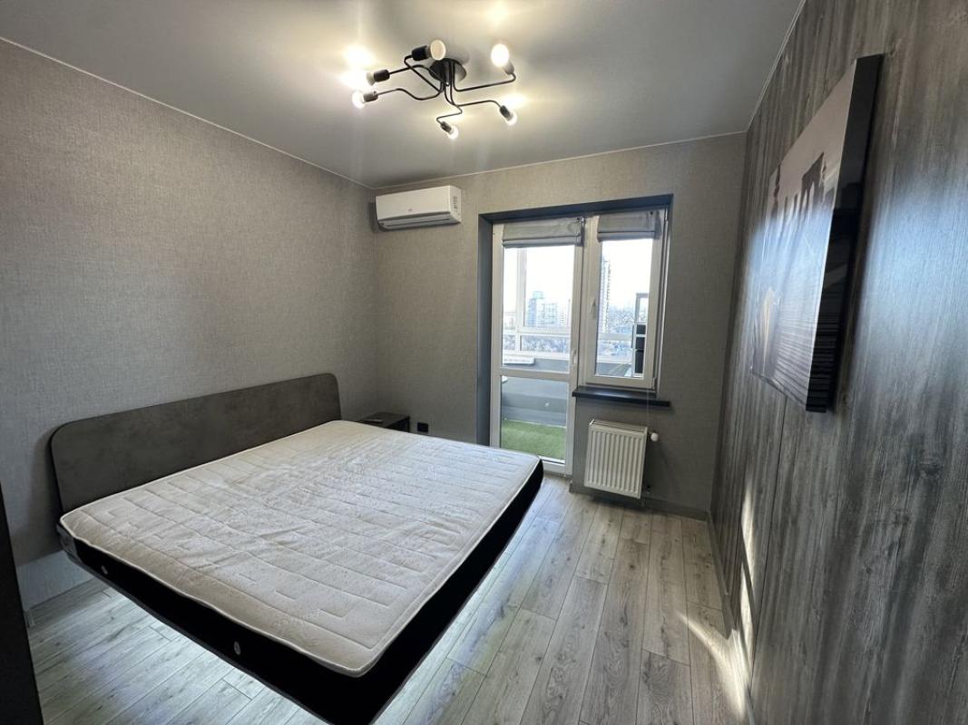 Sale 1 bedroom-(s) apartment 45 sq. m., Nyzhnokliuchova Street 14