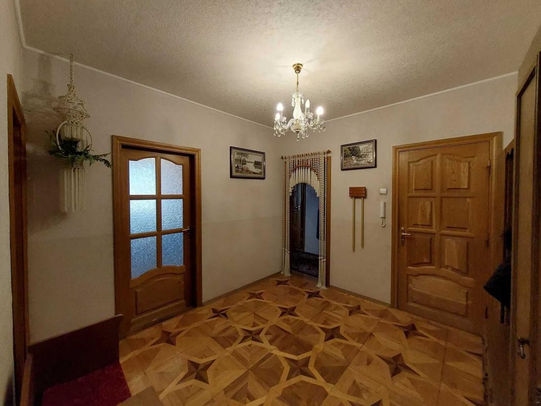 Sale 3 bedroom-(s) apartment 74 sq. m., Kharkivske Road 148