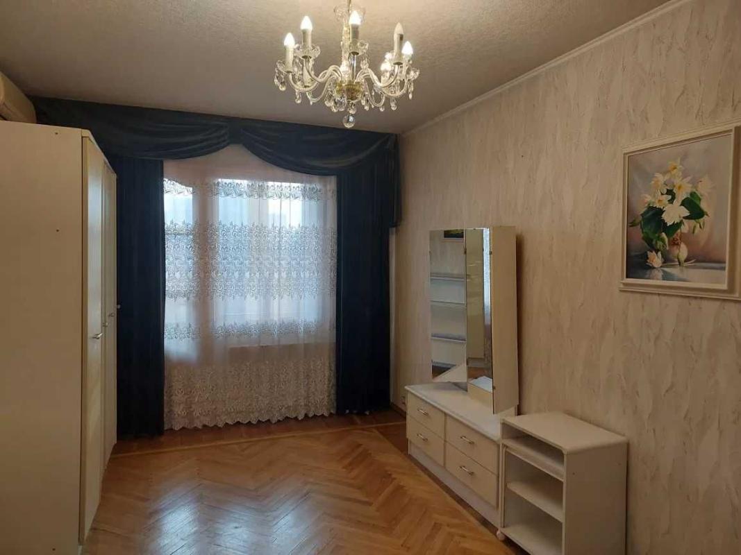 Продажа 3 комнатной квартиры 74 кв. м, Харьковское шоссе 148