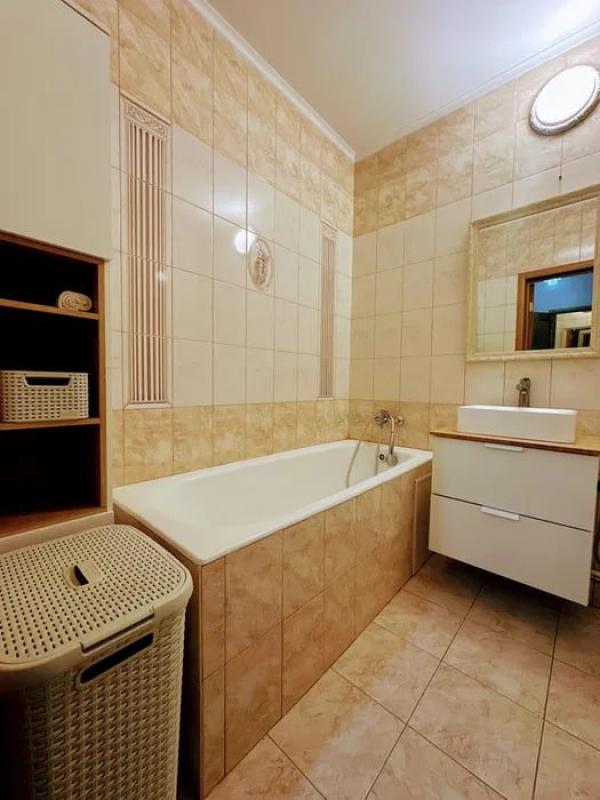 Sale 1 bedroom-(s) apartment 52 sq. m., Voskresenska Street 12В