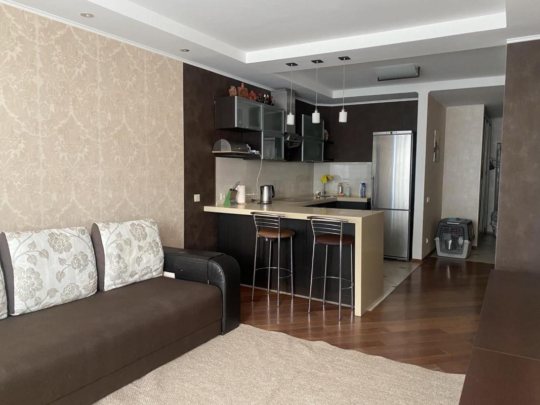 Sale 1 bedroom-(s) apartment 60 sq. m., Oleny Pchilky Street 6