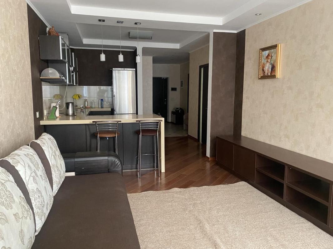 Sale 1 bedroom-(s) apartment 60 sq. m., Oleny Pchilky Street 6