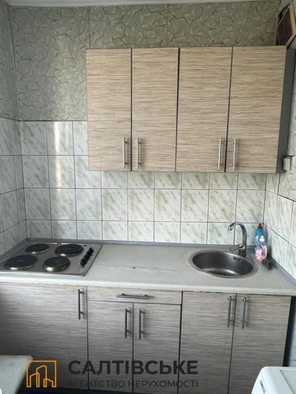 Продаж 1 кімнатної квартири 33 кв. м, Амосова вул. 40