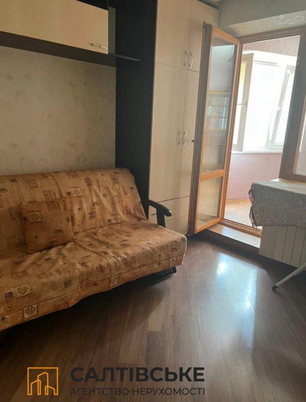 Sale 4 bedroom-(s) apartment 76 sq. m., Amosova Street 9