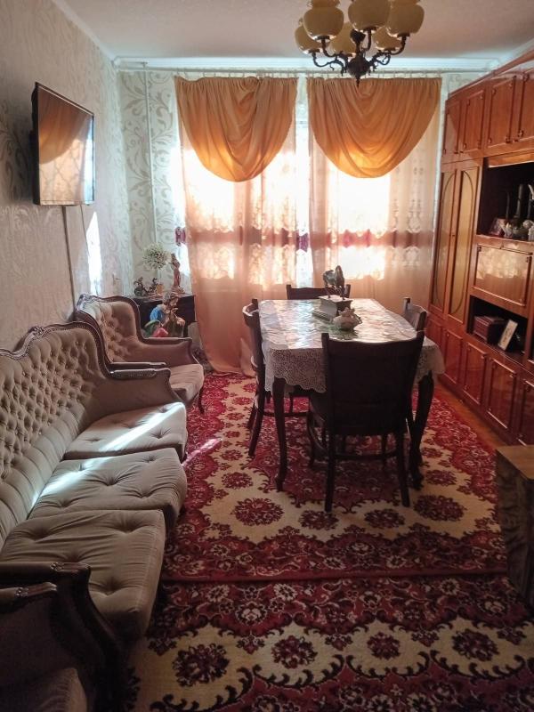 Sale 3 bedroom-(s) apartment 62 sq. m., Byron Avenue (Heroiv Stalinhrada Avenue) 136