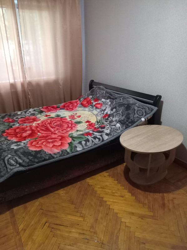 Sale 3 bedroom-(s) apartment 62 sq. m., Byron Avenue (Heroiv Stalinhrada Avenue) 136