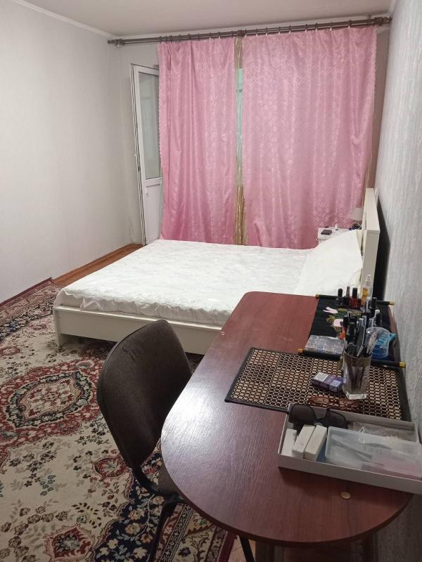 Sale 3 bedroom-(s) apartment 62 sq. m., Byron Avenue (Heroiv Stalinhrada Avenue) 136