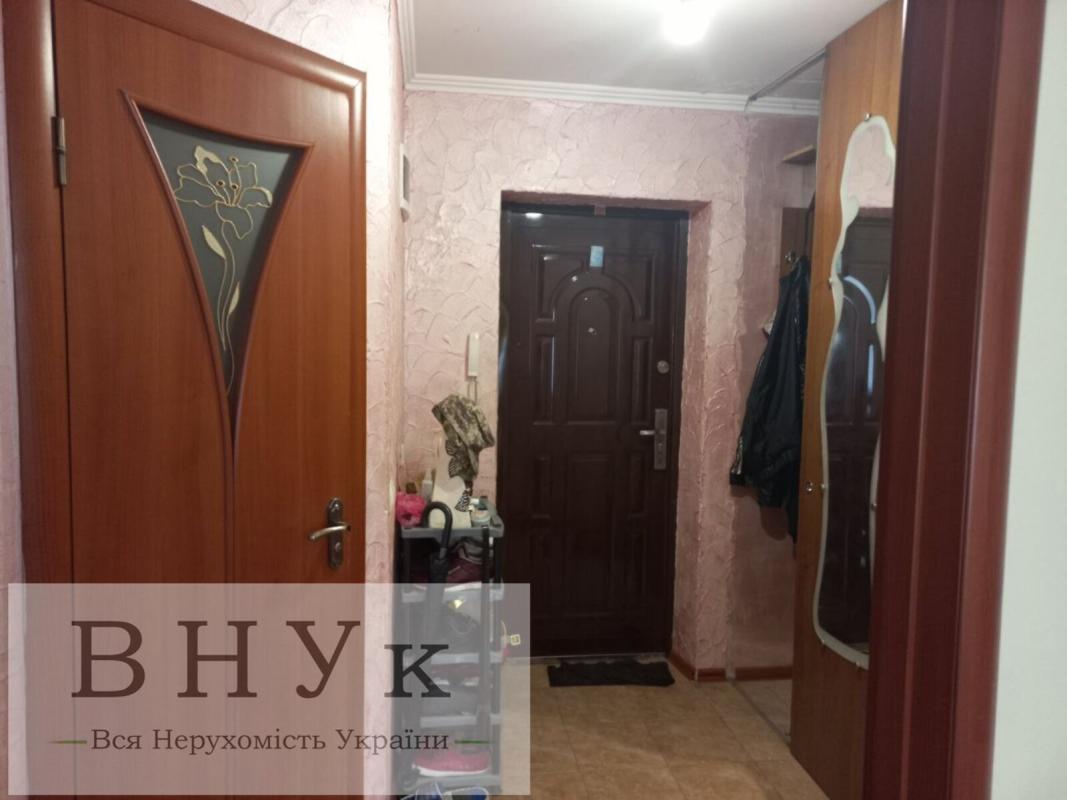 Продаж 1 кімнатної квартири 36 кв. м, Текстильна вул.