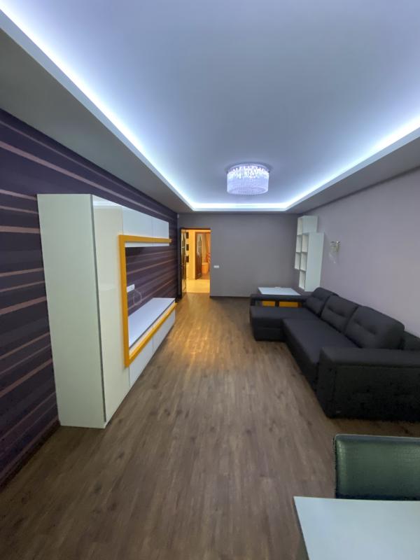 Sale 2 bedroom-(s) apartment 97 sq. m., Petra Hryhorenka Avenue (Marshala Zhukova Avenue) 14