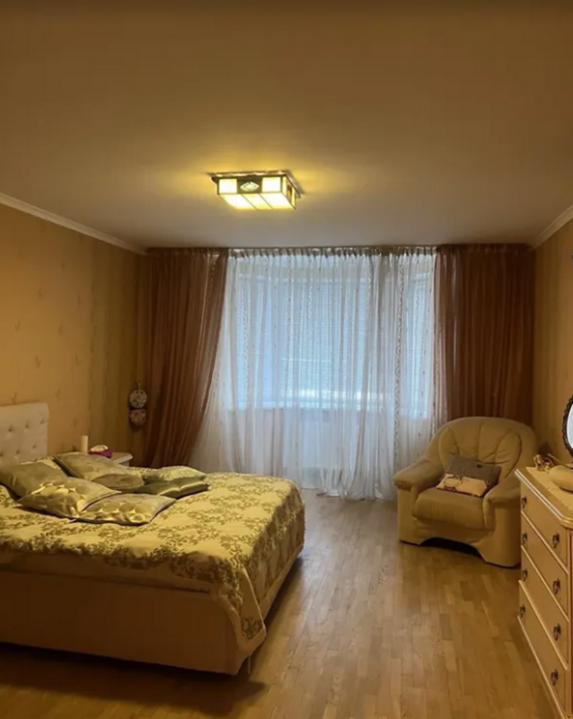 Sale 4 bedroom-(s) apartment 166 sq. m., Lypova Street 8