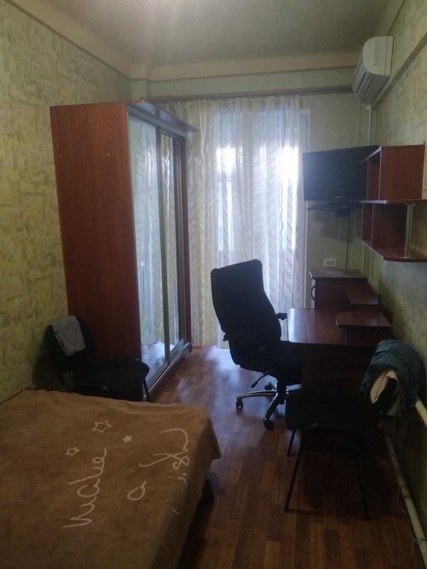 Sale 2 bedroom-(s) apartment 44 sq. m., Armiiskyi Entrance 5