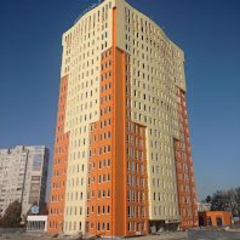 Продаж 3 кімнатної квартири 89 кв. м, Гвардійців-Широнінців вул. 72а