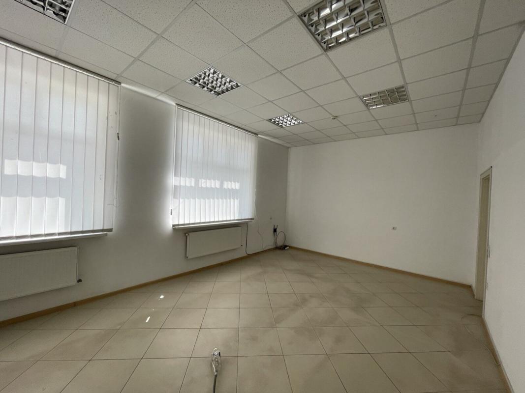 Sale commercial property 52 sq. m., Kyivska Street 7в