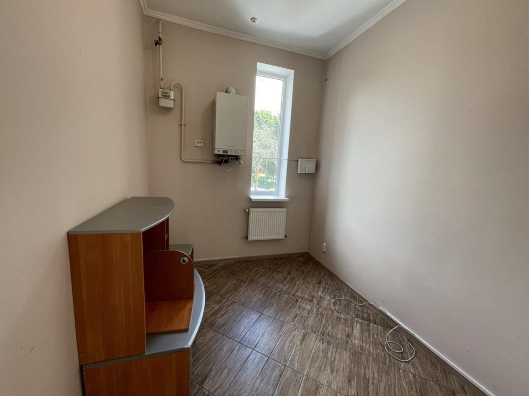 Sale commercial property 52 sq. m., Kyivska Street 7в