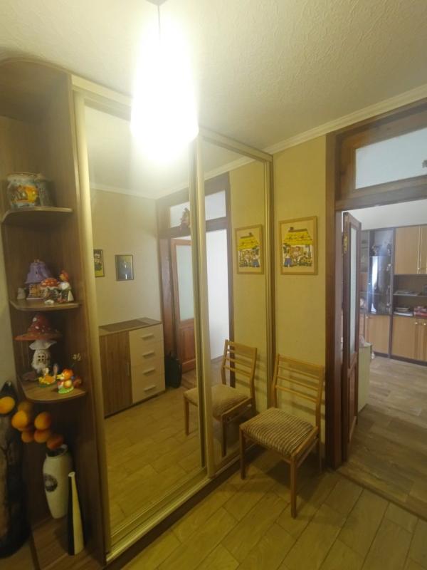 Продаж 2 кімнатної квартири 45 кв. м, Петра Болбочана вул. (Клапцова) 1