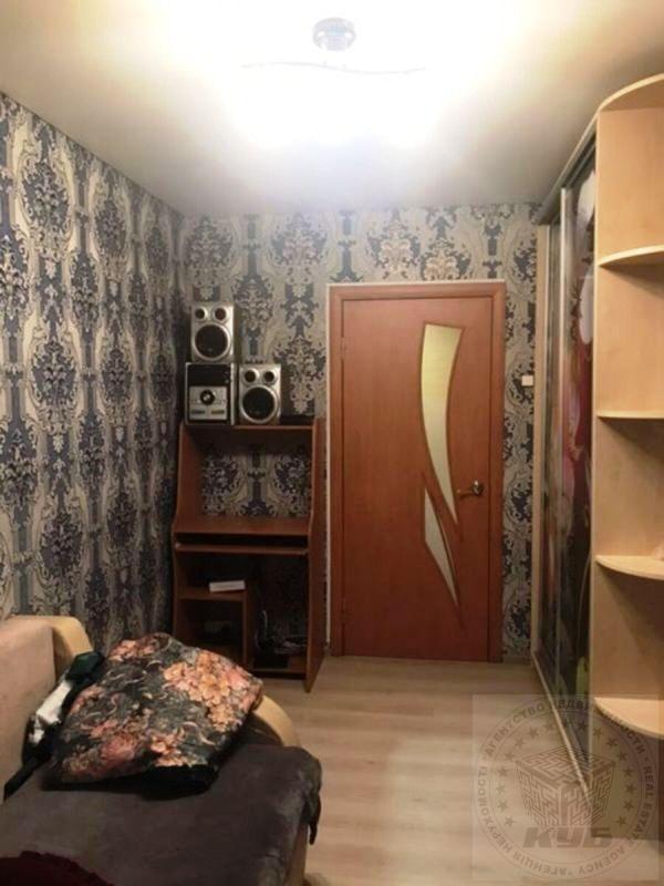 Sale 3 bedroom-(s) apartment 75 sq. m., Vasylia Stusa Street 26