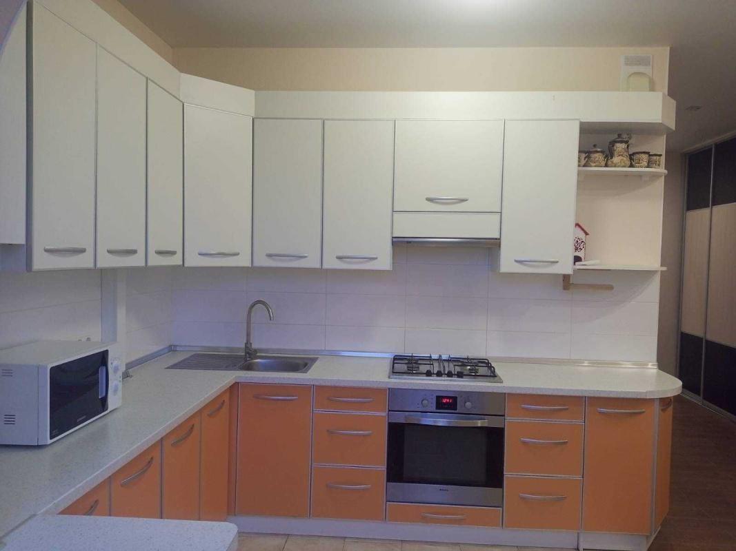 Sale 2 bedroom-(s) apartment 62 sq. m., Pereiaslavska Street 23