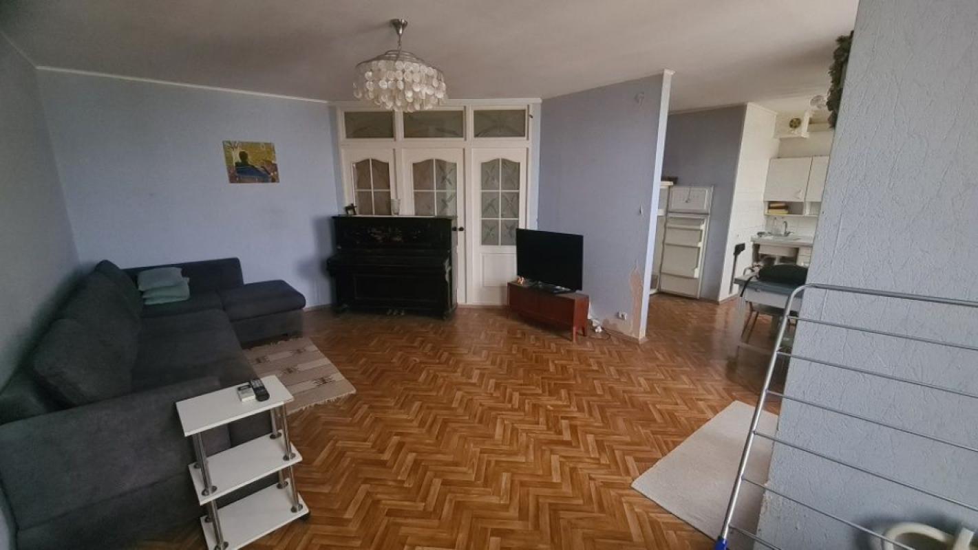 Продаж 3 кімнатної квартири 96 кв. м, Петра Григоренка просп. (Маршала Жукова) 21