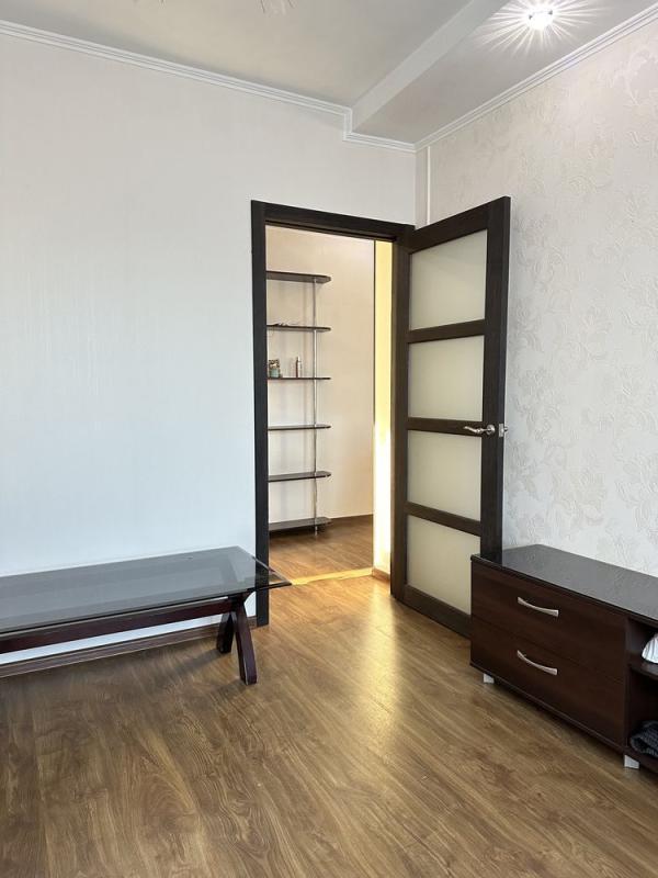 Sale 3 bedroom-(s) apartment 70 sq. m., Chuhuyivska Street 27а