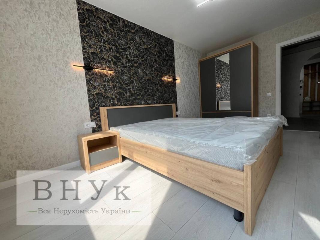 Продаж 2 кімнатної квартири 56 кв. м, Київська вул.