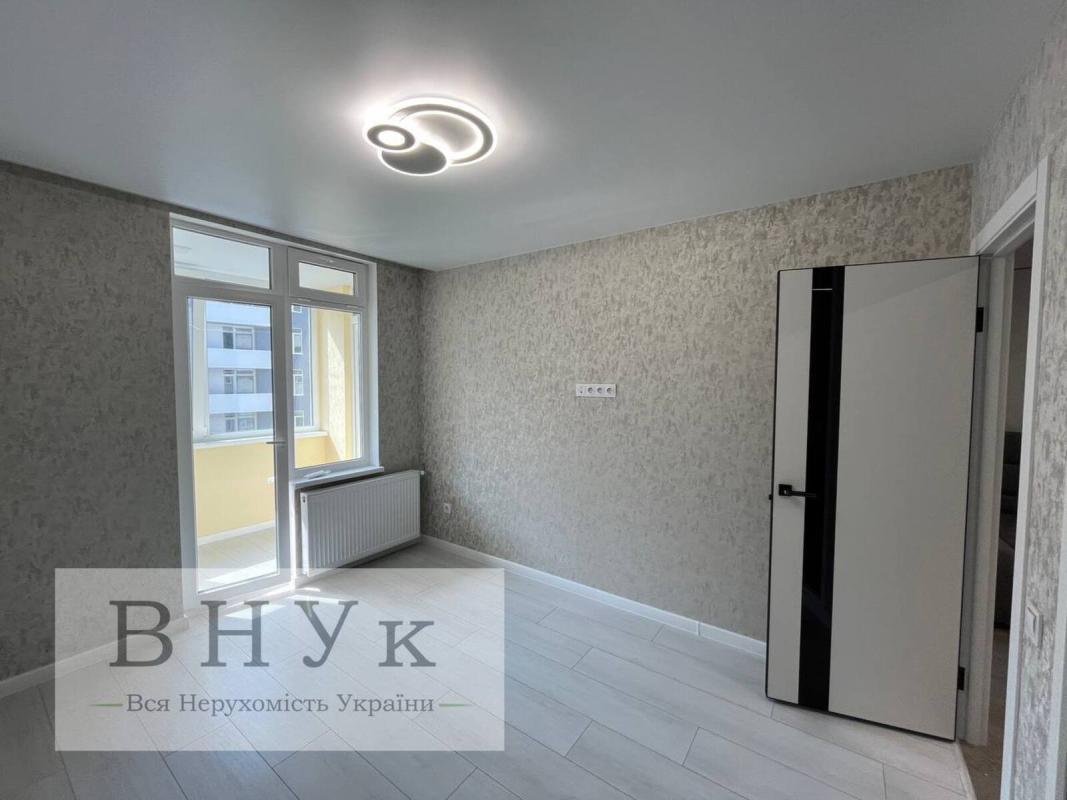 Продаж 2 кімнатної квартири 56 кв. м, Київська вул.