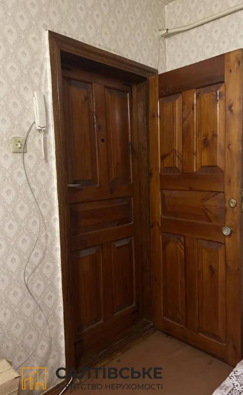 Продаж 2 кімнатної квартири 55 кв. м, Джерельна вул. 13