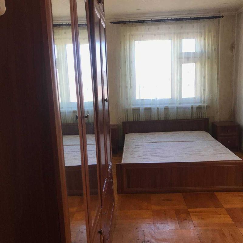 Продаж 3 кімнатної квартири 65 кв. м, Ржевський пров. 12